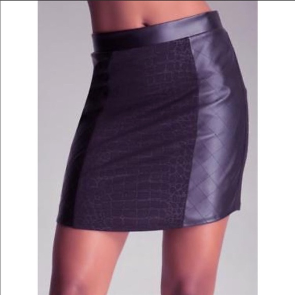 High waisted Bebe mini skirt - Picture 2 of 7